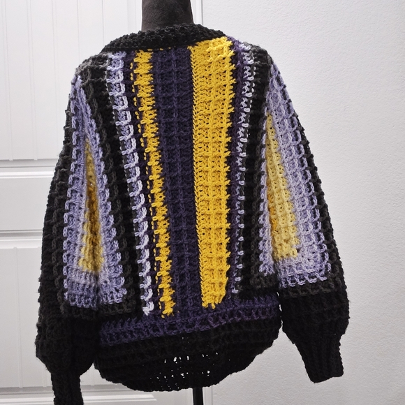 Artisanal Elegance: Handcrafted Crocheted Cardigan by Sela the Yarnweaver - Picture 3 of 5